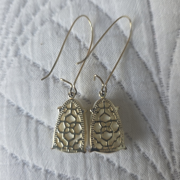 KENDRA SCOTT White Iridescent Drop Earrings - Picture 8 of 8